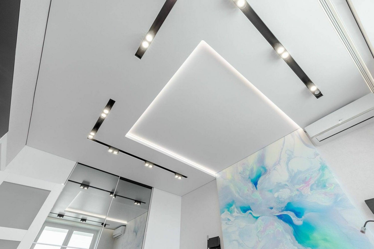 Современные технологии в монтаже натяжных потолков: что делает Ottimo лидером в Брянске